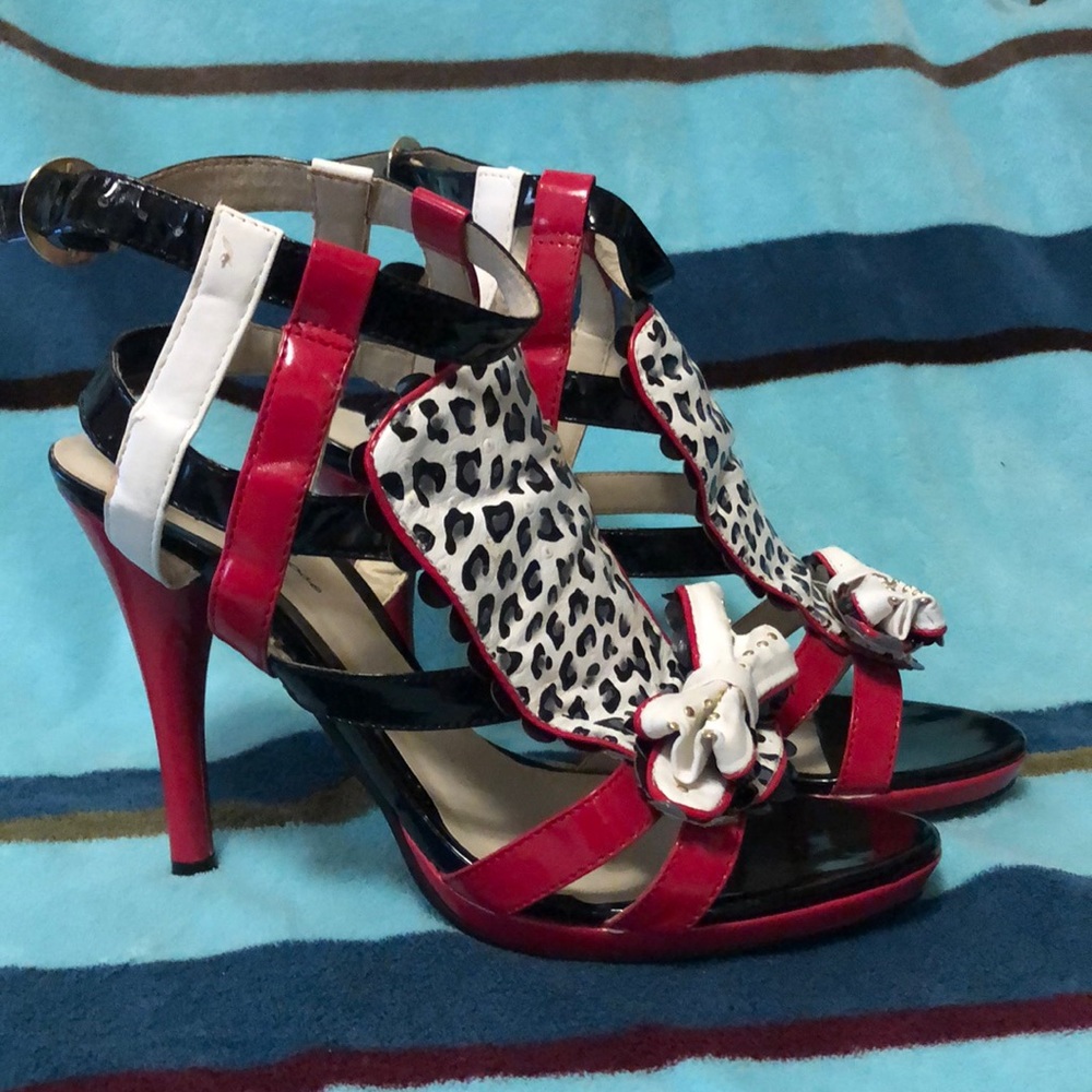 Wild Rose Black/White Leopard print heels
